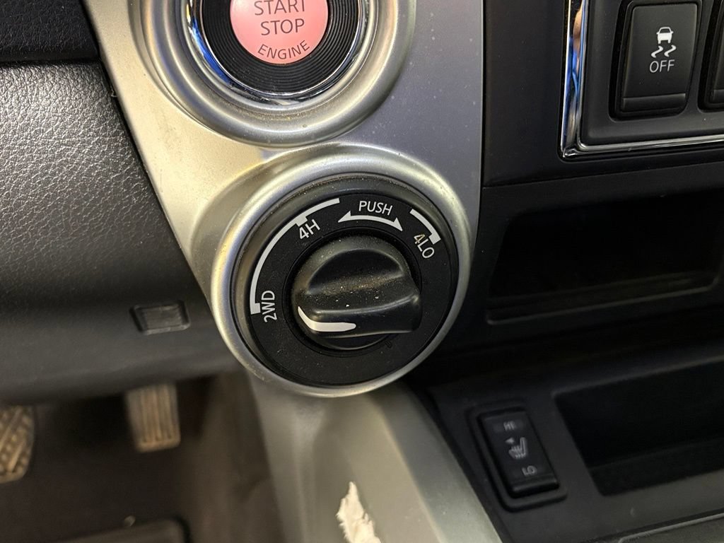 Used 2021 Nissan Titan SV w/ SV Convenience Package AWD/4WD image 29