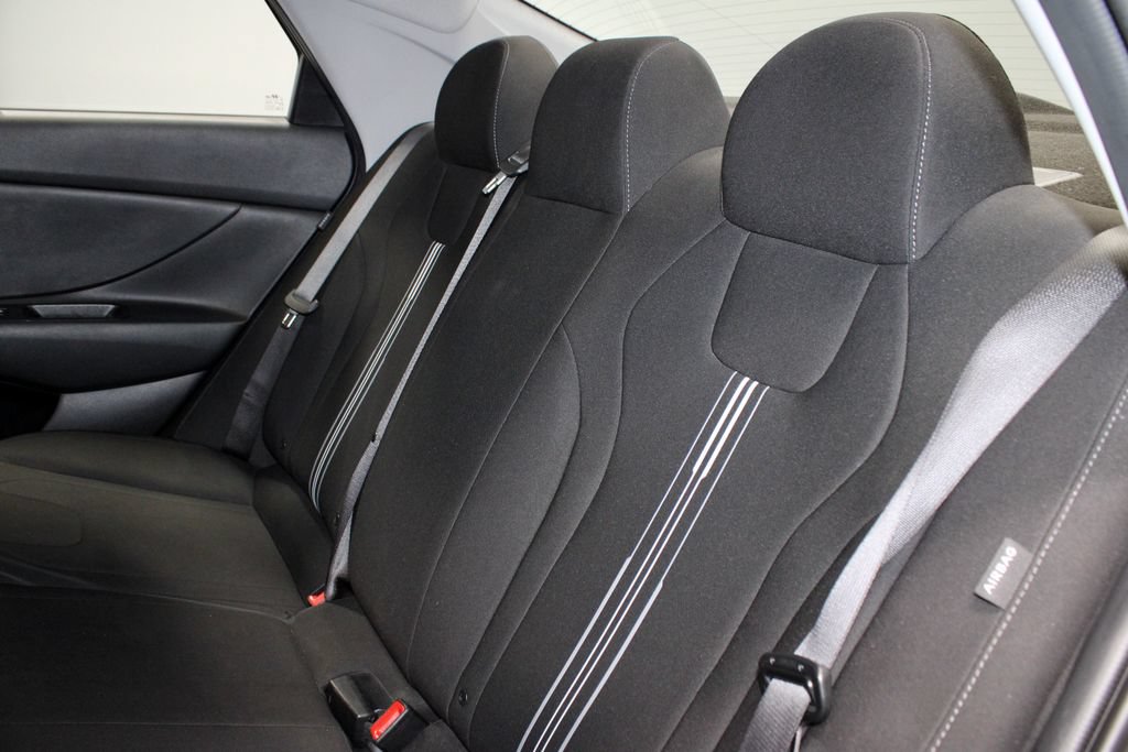 Used 2024 Hyundai Elantra SEL FWD image 23