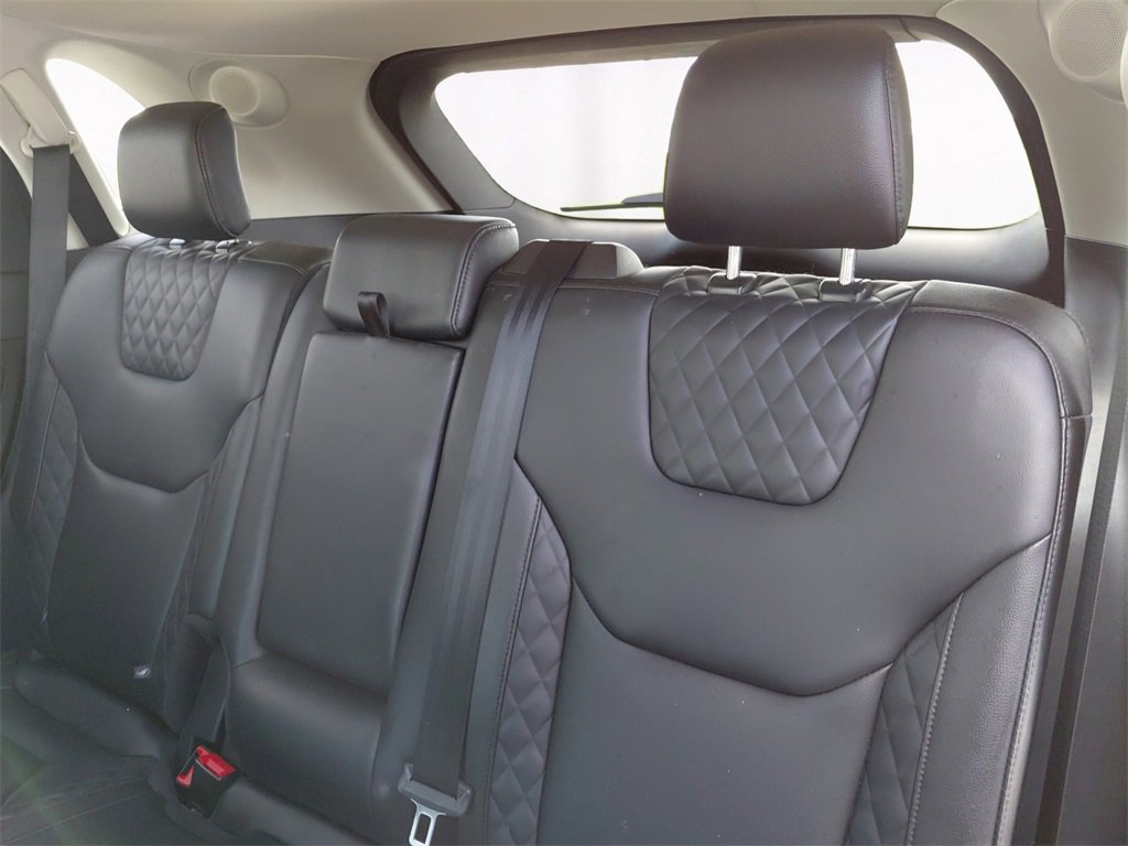 Used 2024 Ford Edge Titanium image 13