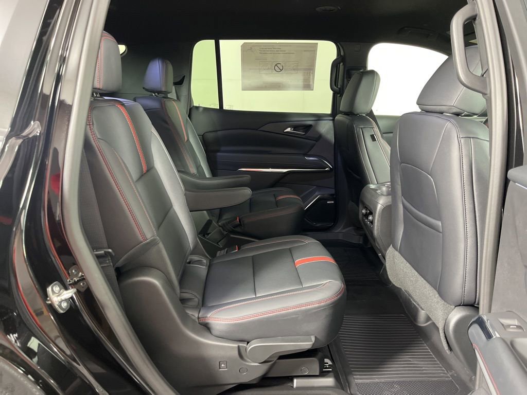 New 2026 Chevrolet Traverse RS image 12