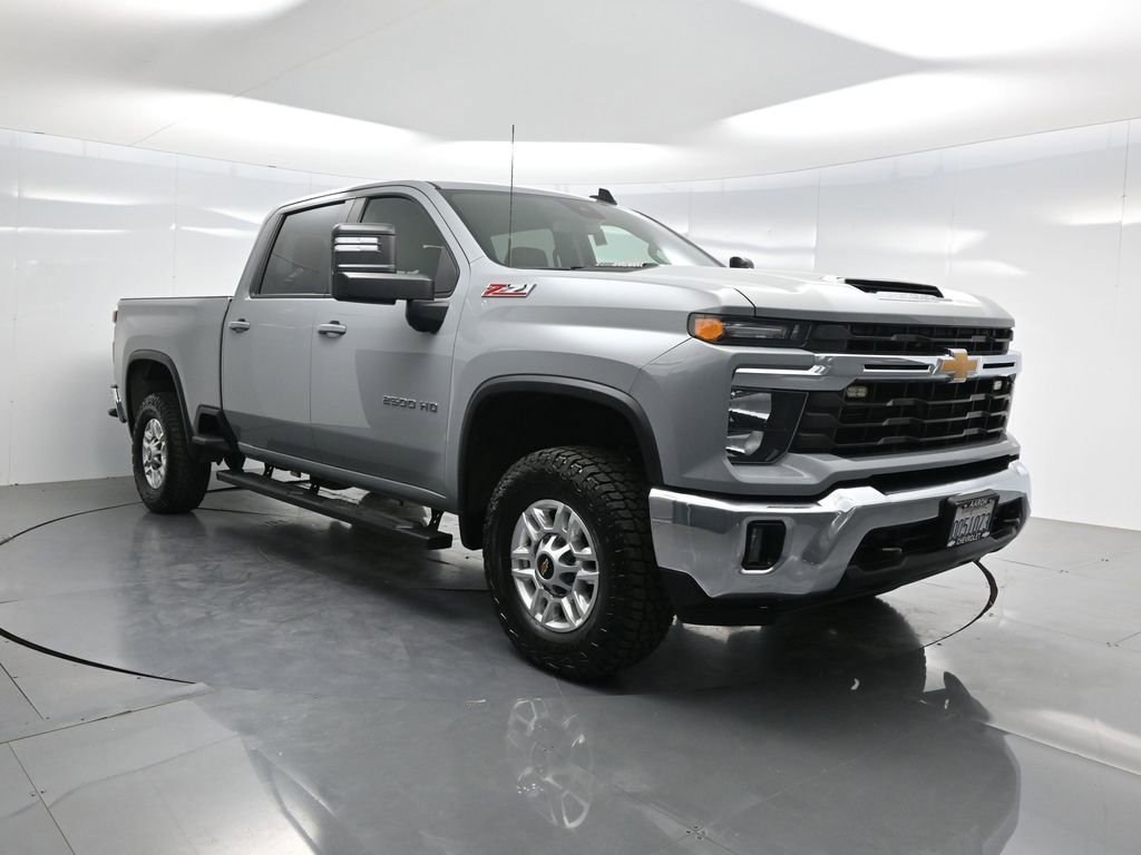 Used 2024 Chevrolet Silverado 2500 LT w/ Convenience Package image 39