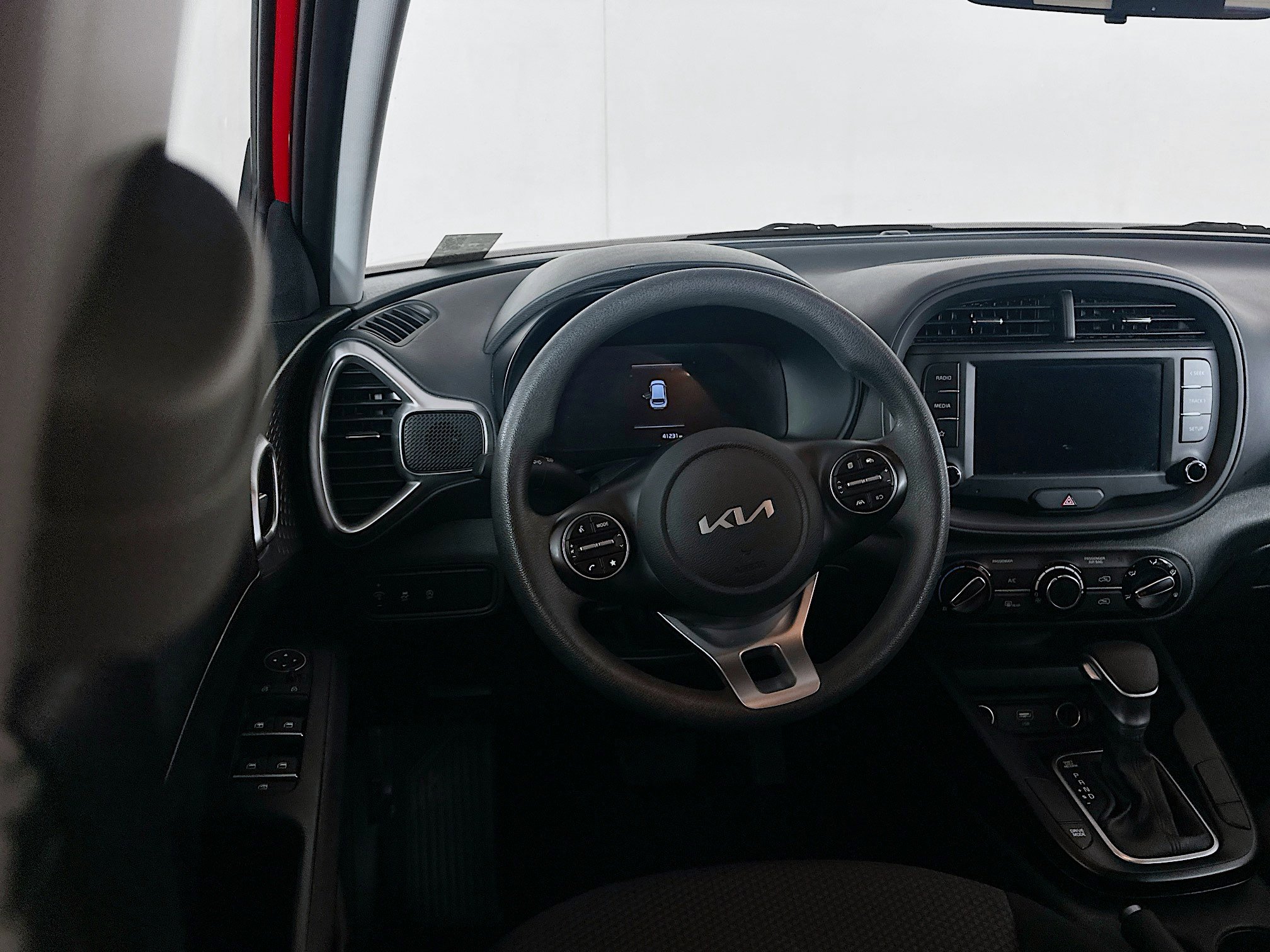 Used 2025 Kia Soul LX w/ LX Technology Package image 18