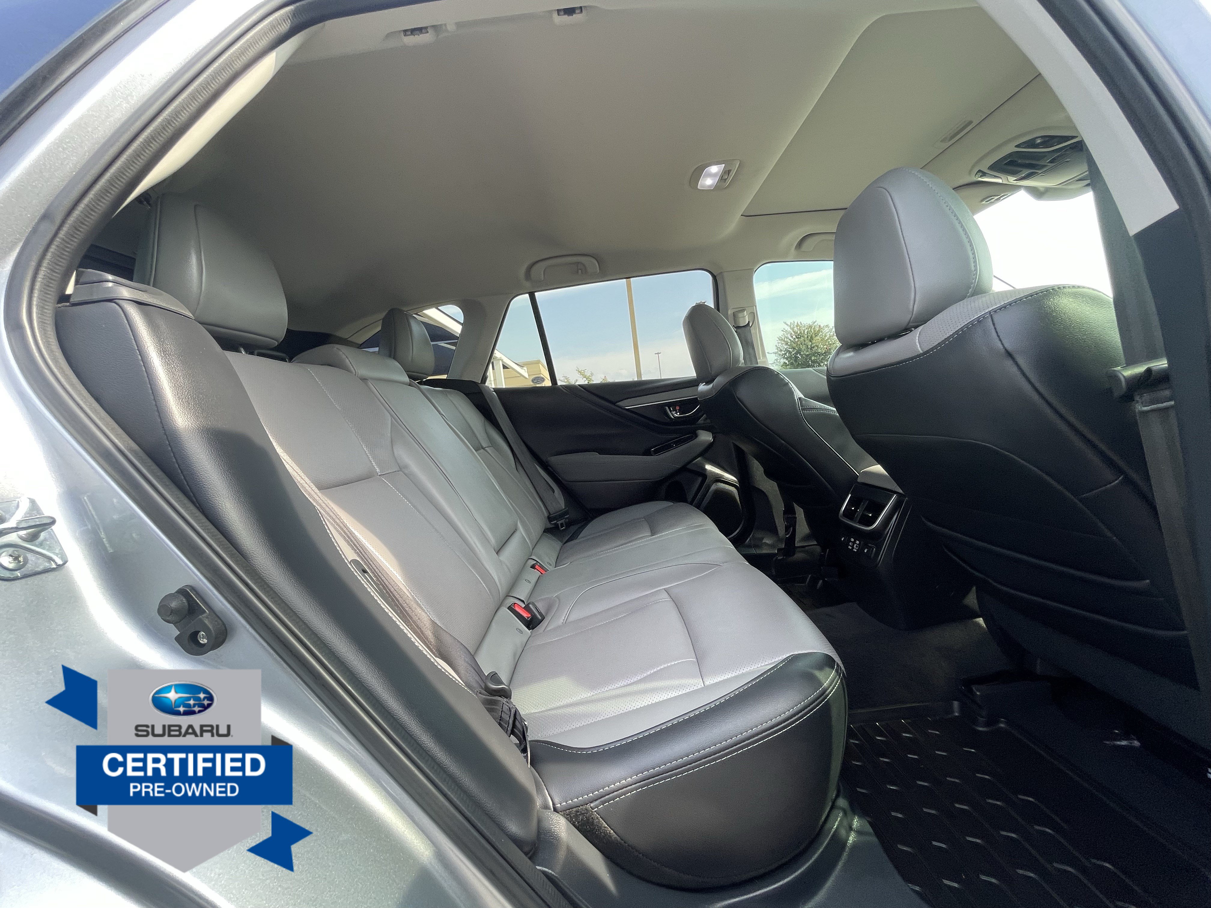 Certified 2025 Subaru Outback Limited AWD/4WD image 12