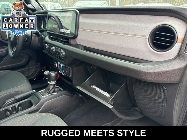 Used 2024 Jeep Wrangler Unlimited w/ Convenience Group image 25