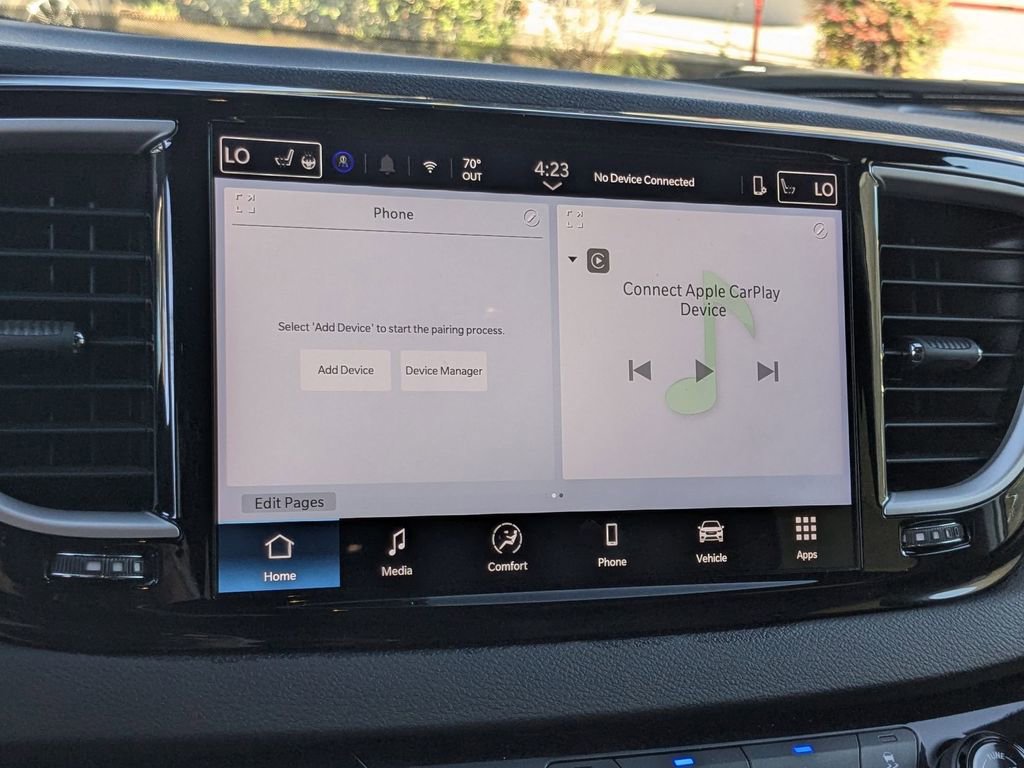 Used 2025 Chrysler Pacifica Select image 20