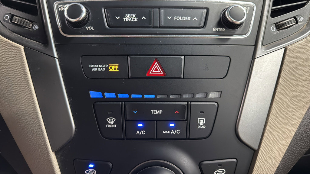 Used 2018 Hyundai Santa Fe Sport FWD image 29