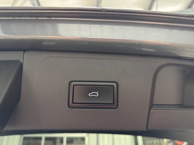 Used 2021 Volkswagen Atlas SEL Premium AWD/4WD image 22