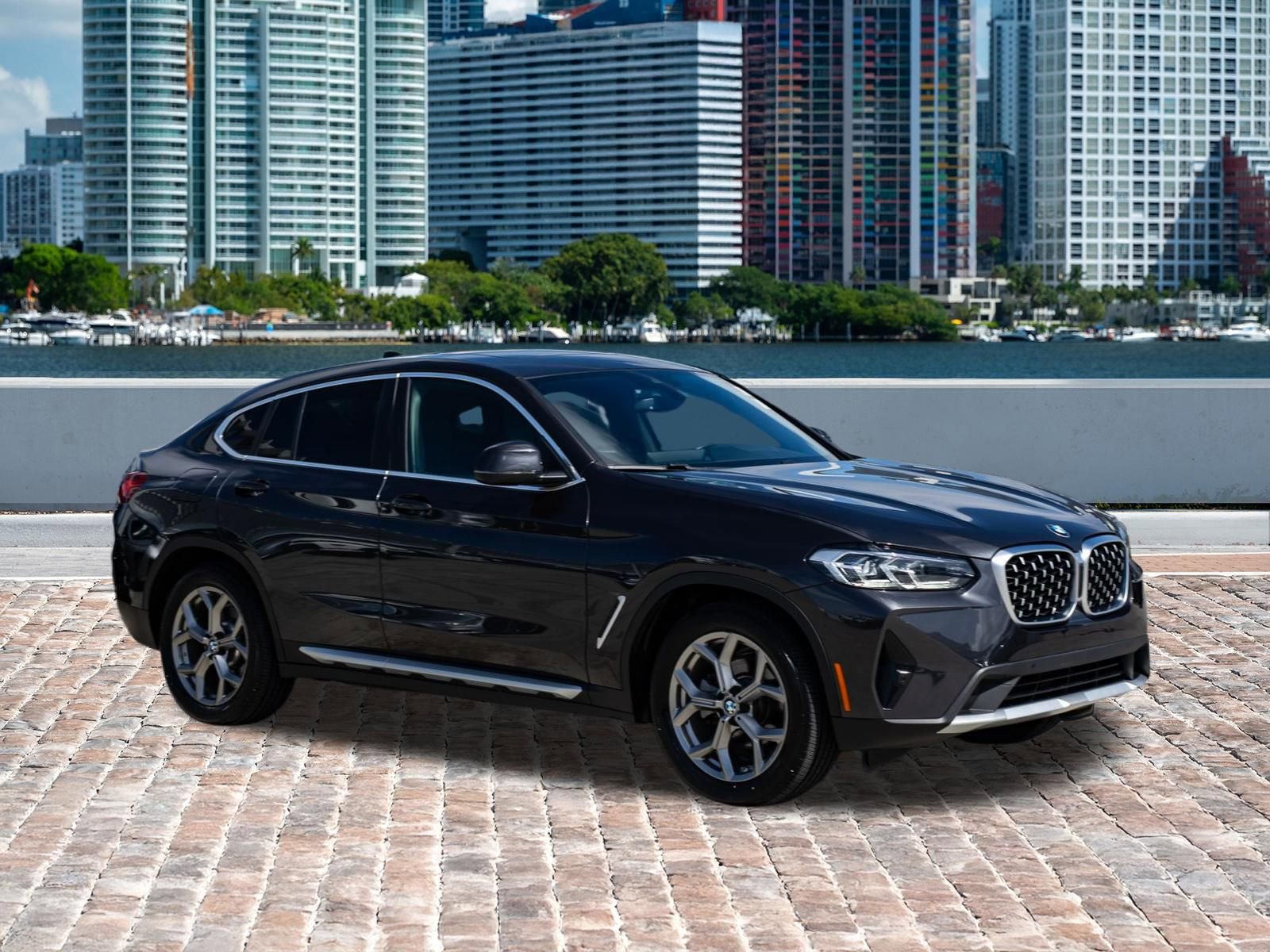 Used 2023 BMW X4 xDrive30i w/ Premium Package image 3