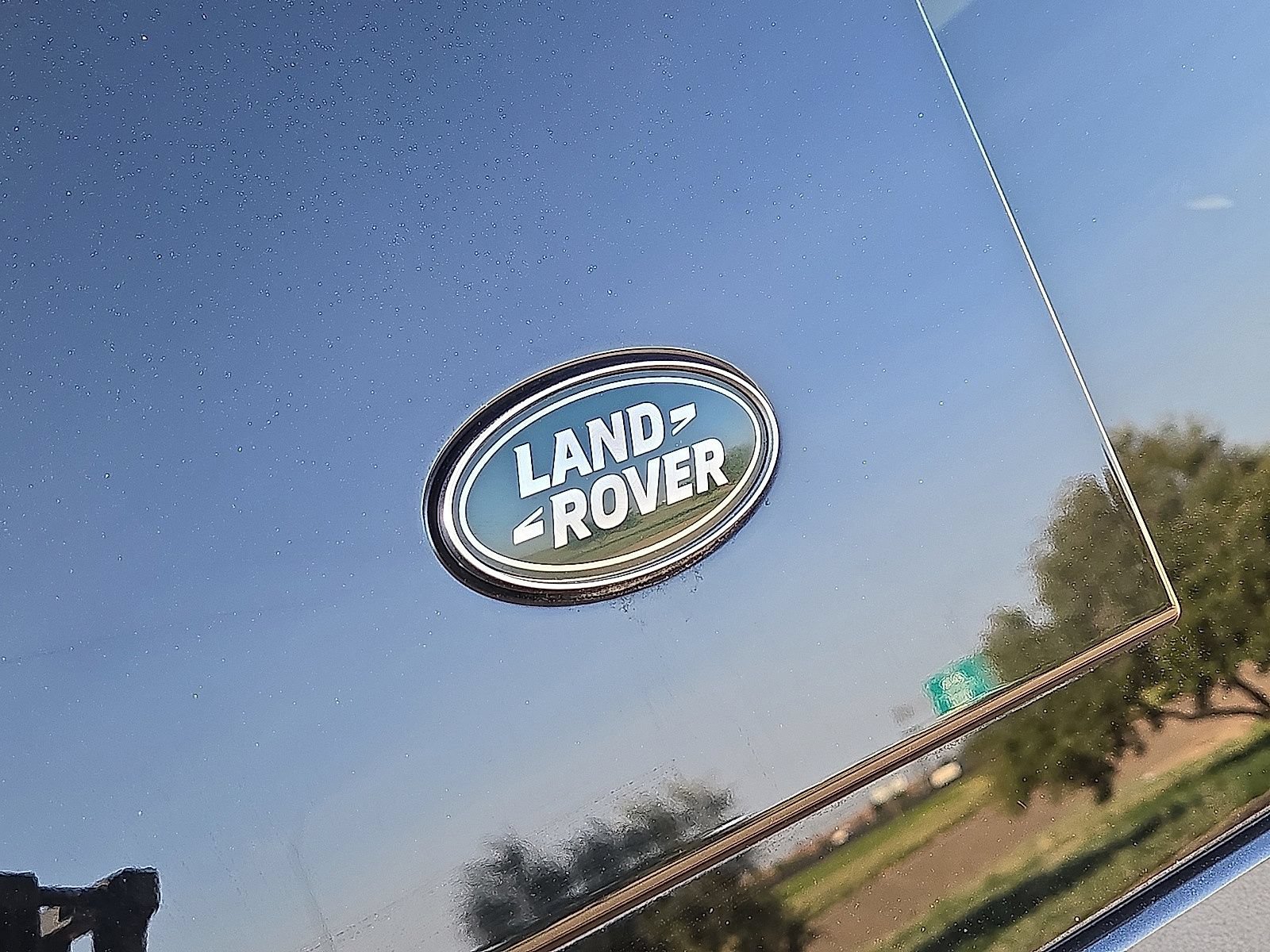 Used 2024 Land Rover Defender 110 X-Dynamic SE AWD/4WD image 11