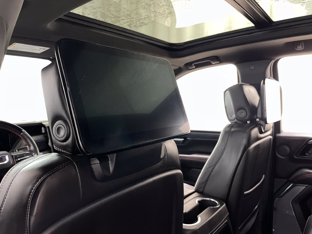 Certified 2026 GMC Yukon XL AT4 Ultimate w/ LPO, Floor Liner Package AWD/4WD image 5