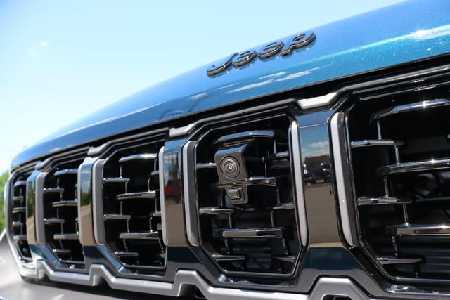 New 2026 Jeep Grand Cherokee L Limited AWD/4WD image 8