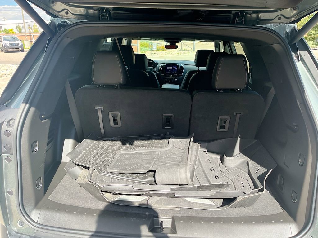Used 2023 Chevrolet Traverse LT w/ LT Premium Package image 28