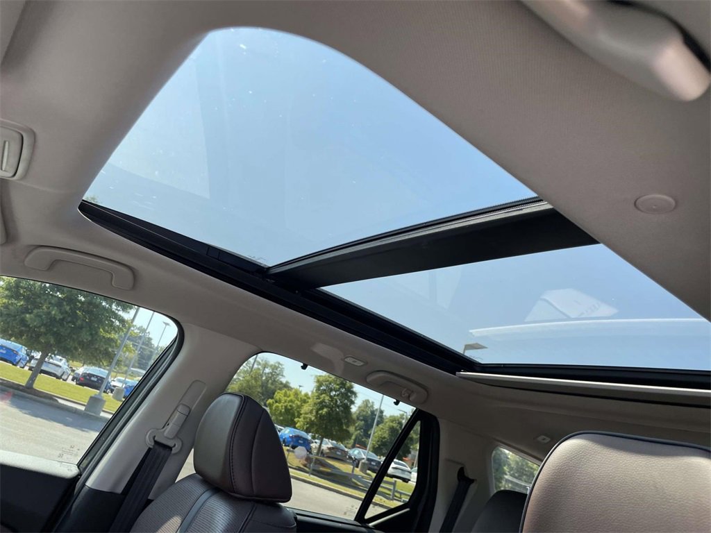 Used 2023 Honda Pilot Elite image 17