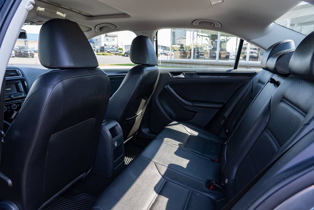 Used 2015 Volkswagen Jetta TDI SEL FWD image 26