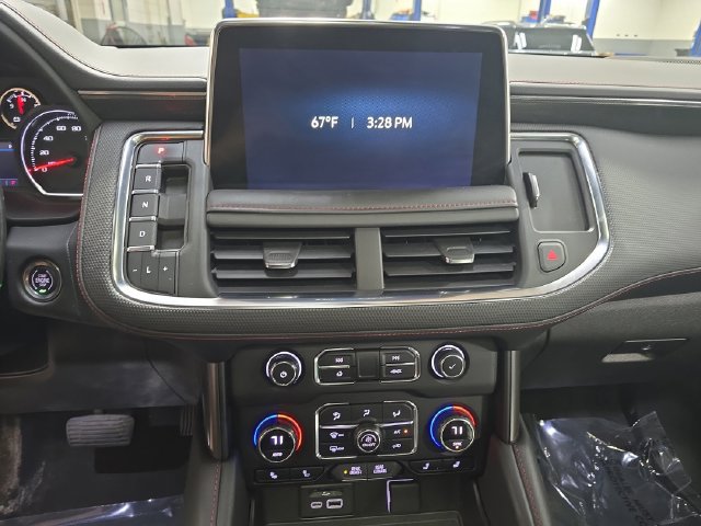 Used 2021 Chevrolet Suburban RST w/ Luxury Package AWD/4WD image 25