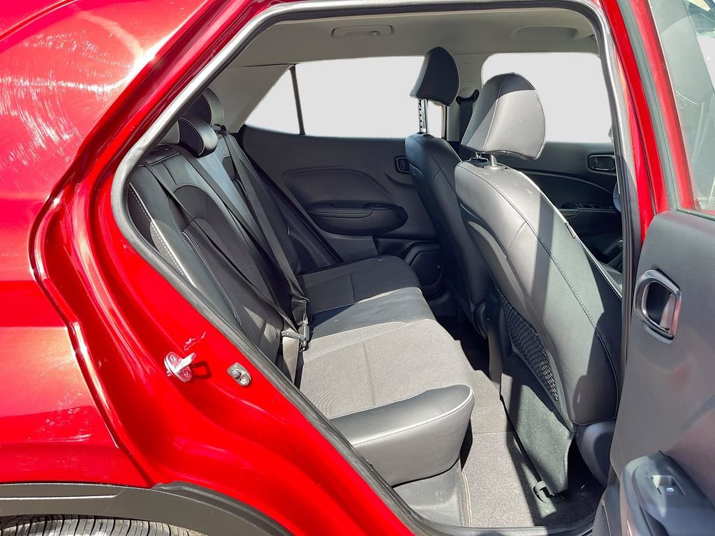 Used 2023 Hyundai Venue Limited w/ Cargo Package image 27