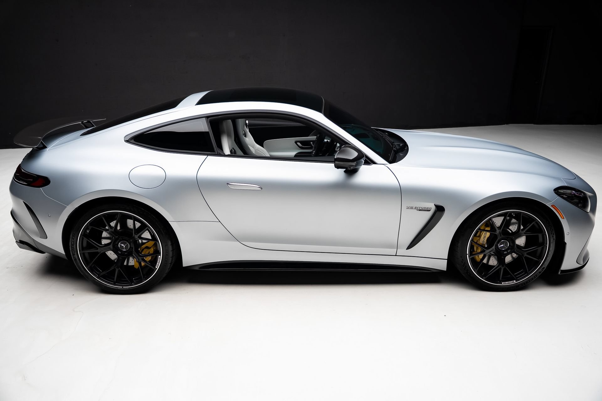 Used 2025 Mercedes-Benz AMG GT 63 image 41