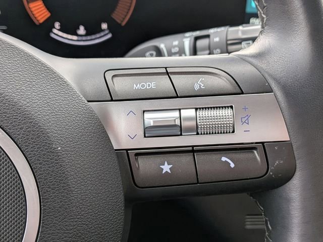 Certified 2025 Hyundai Kona SEL FWD image 26