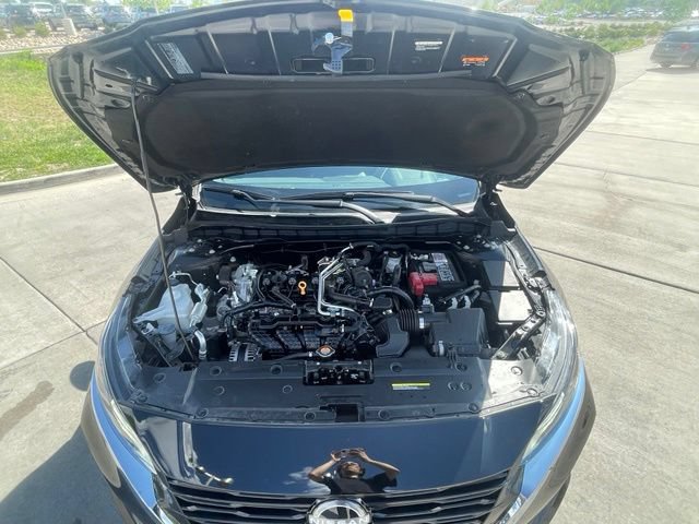 Used 2025 Nissan Altima 2.5 SV w/ SV Special Edition Package AWD/4WD image 34