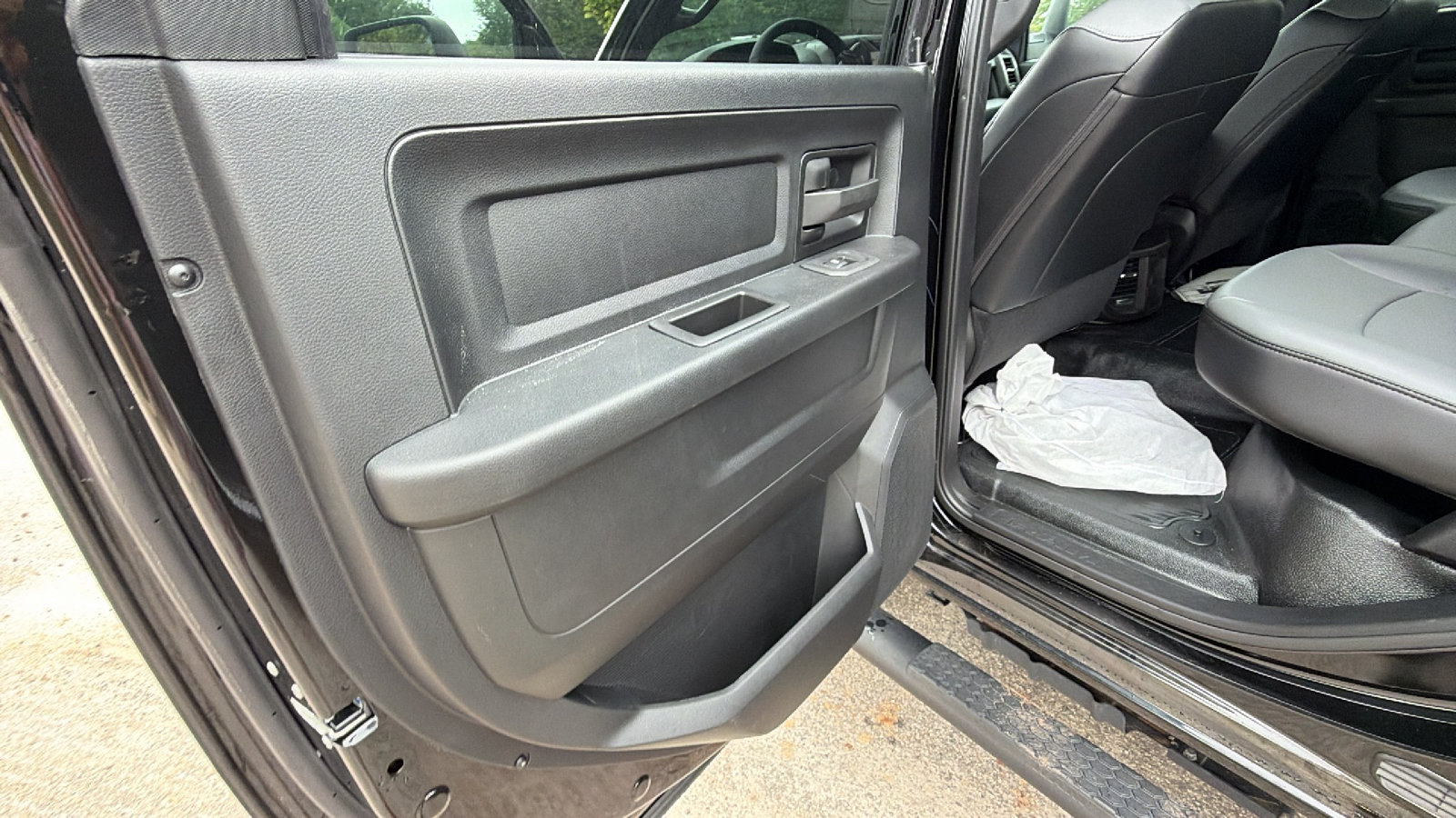 New 2025 RAM 5500 Tradesman w/ Safety Group AWD/4WD image 18