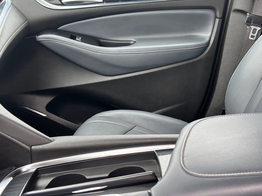 Used 2024 Buick Enclave Premium image 10