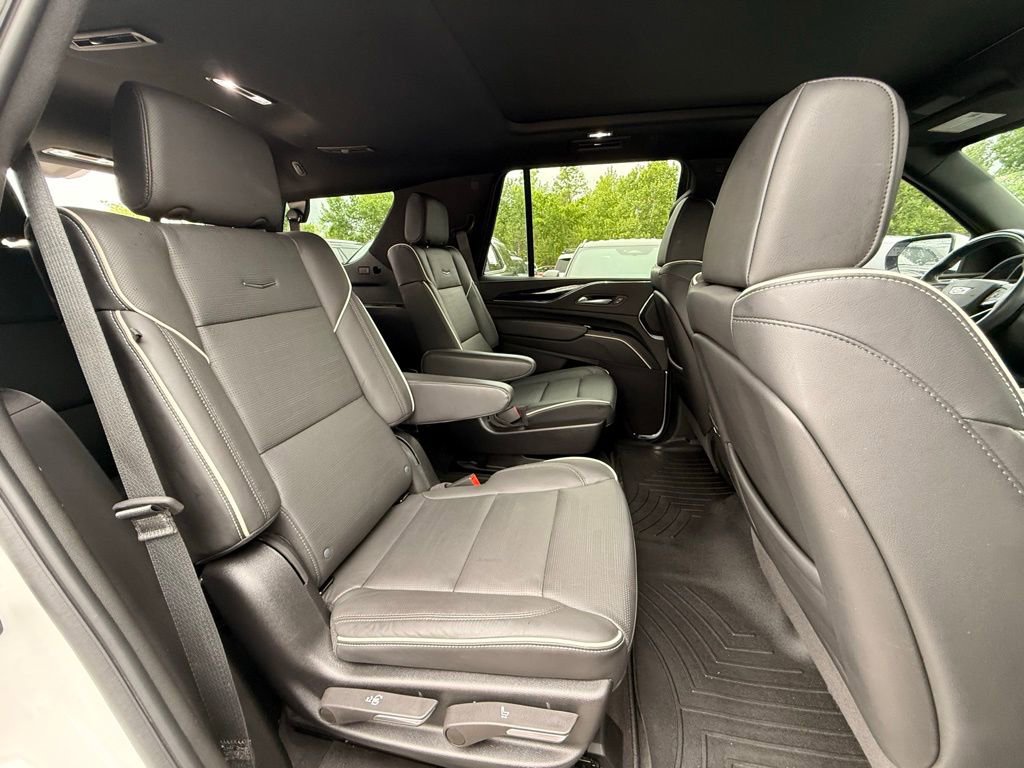 Used 2023 Cadillac Escalade Sport w/ LPO, ONYX Package AWD/4WD image 37
