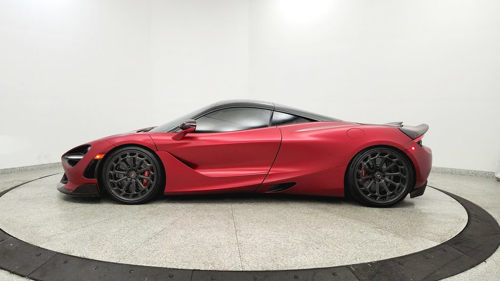 Used 2018 McLaren 720S Performance RWD image 2