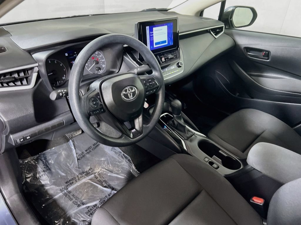 Certified 2025 Toyota Corolla LE FWD image 9