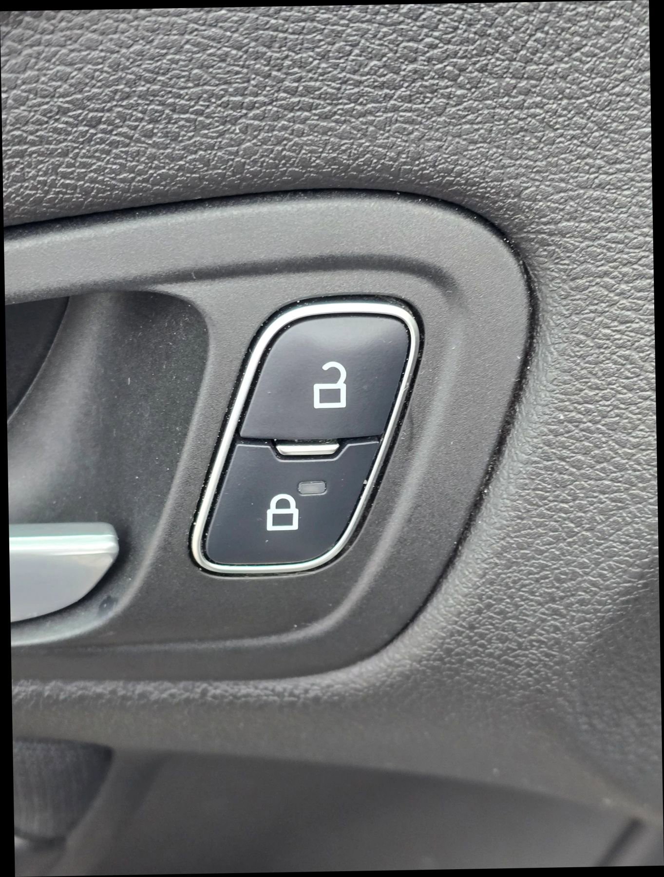 Used 2017 Ford Focus SE image 17