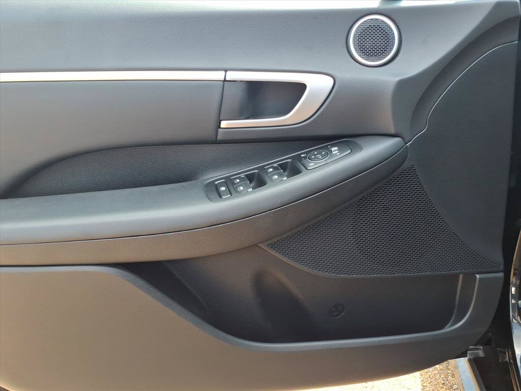 Used 2024 Hyundai Sonata SEL w/ Convenience Package FWD image 15