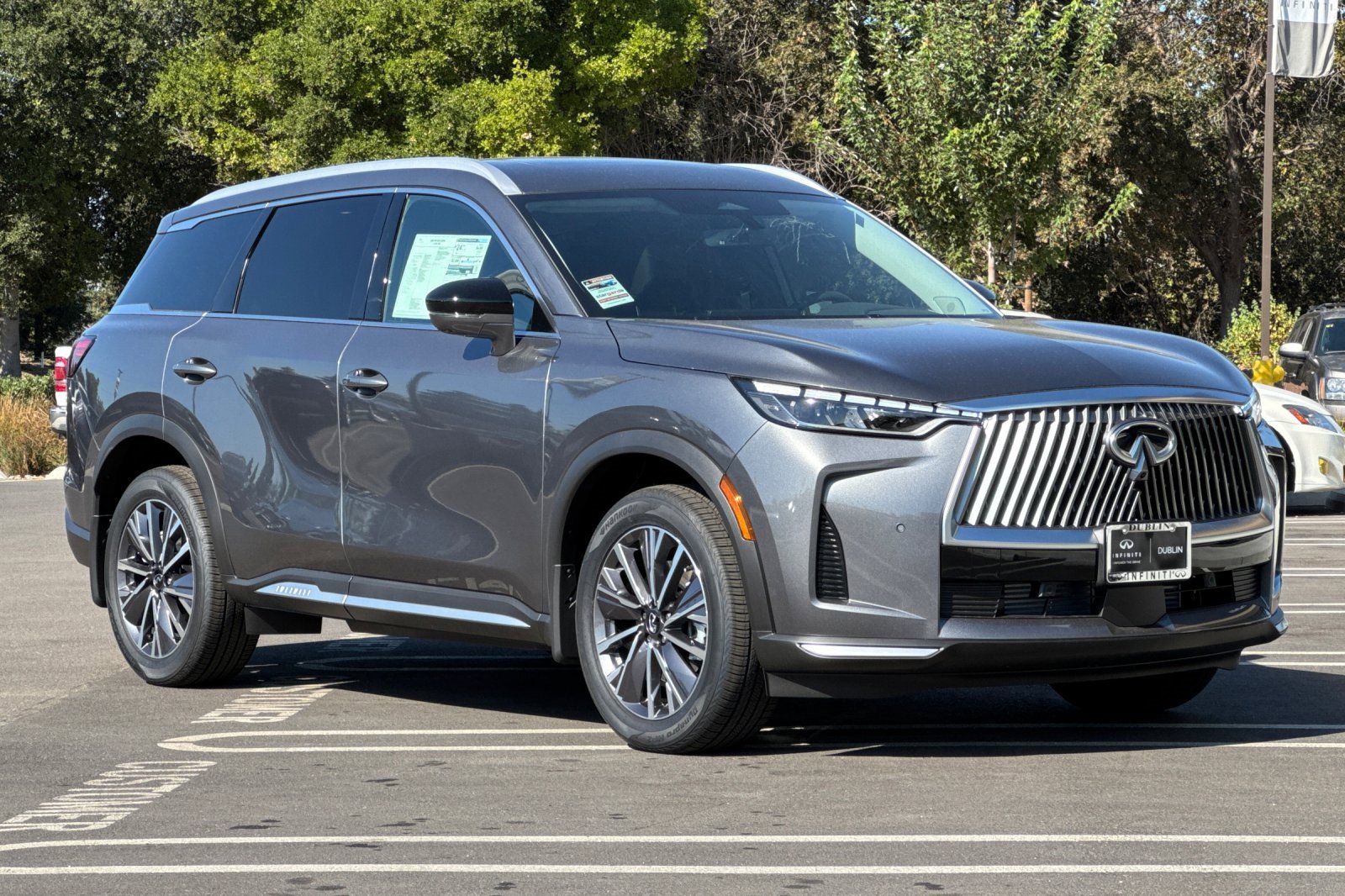 New 2026 INFINITI QX60 Luxe w/ Cargo Package image 7