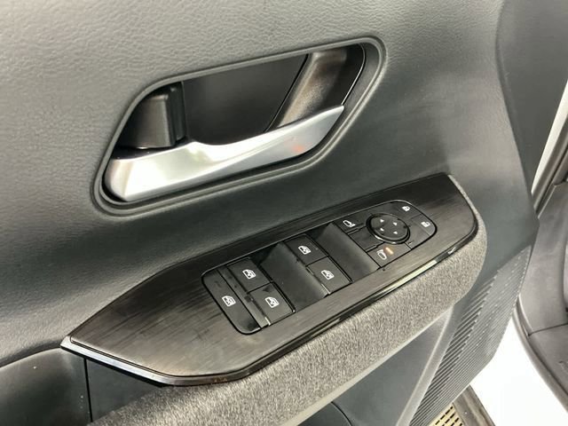 New 2025 Nissan Kicks SV image 11