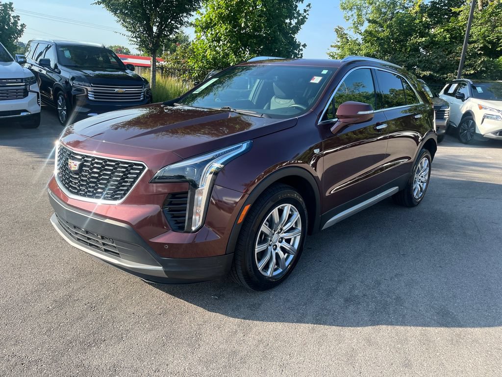 Used 2023 Cadillac XT4 Premium Luxury FWD image 3