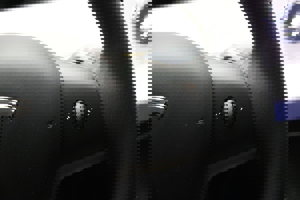 Used 2023 Tesla Model Y Long Range image 46