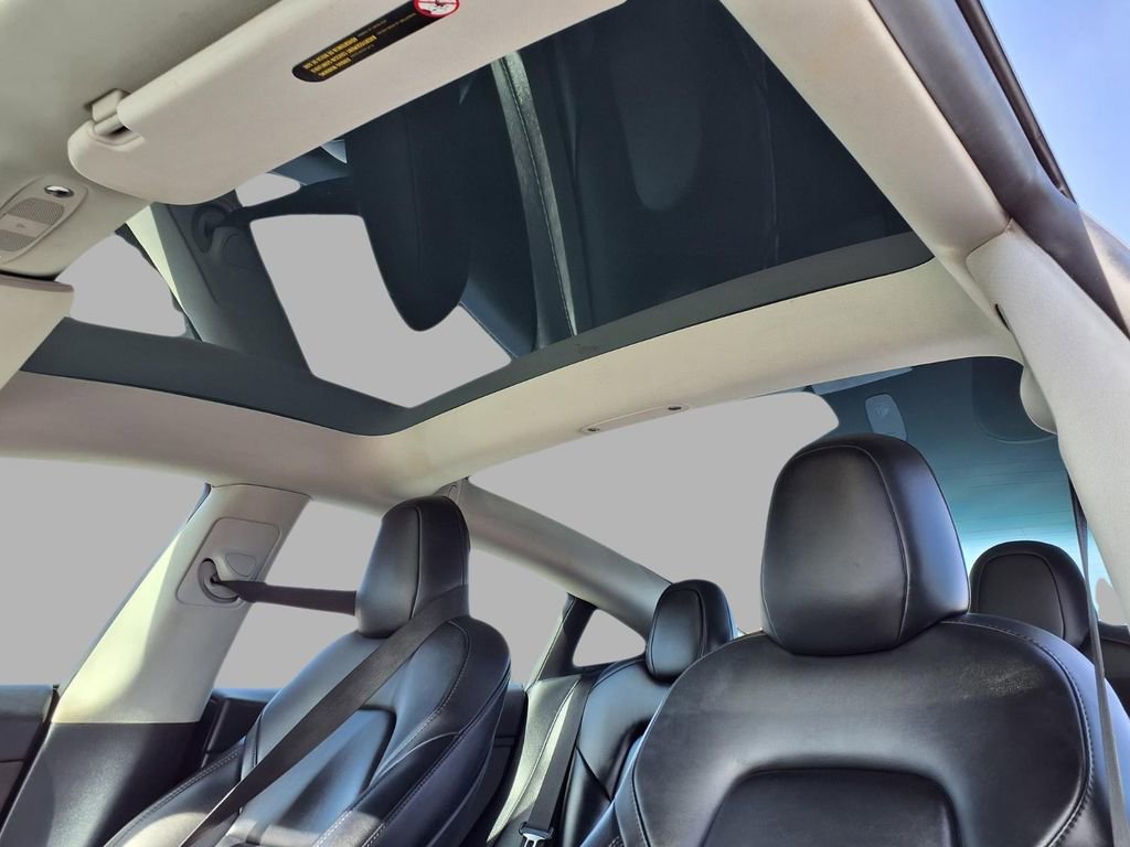 Used 2022 Tesla Model 3 Long Range image 23