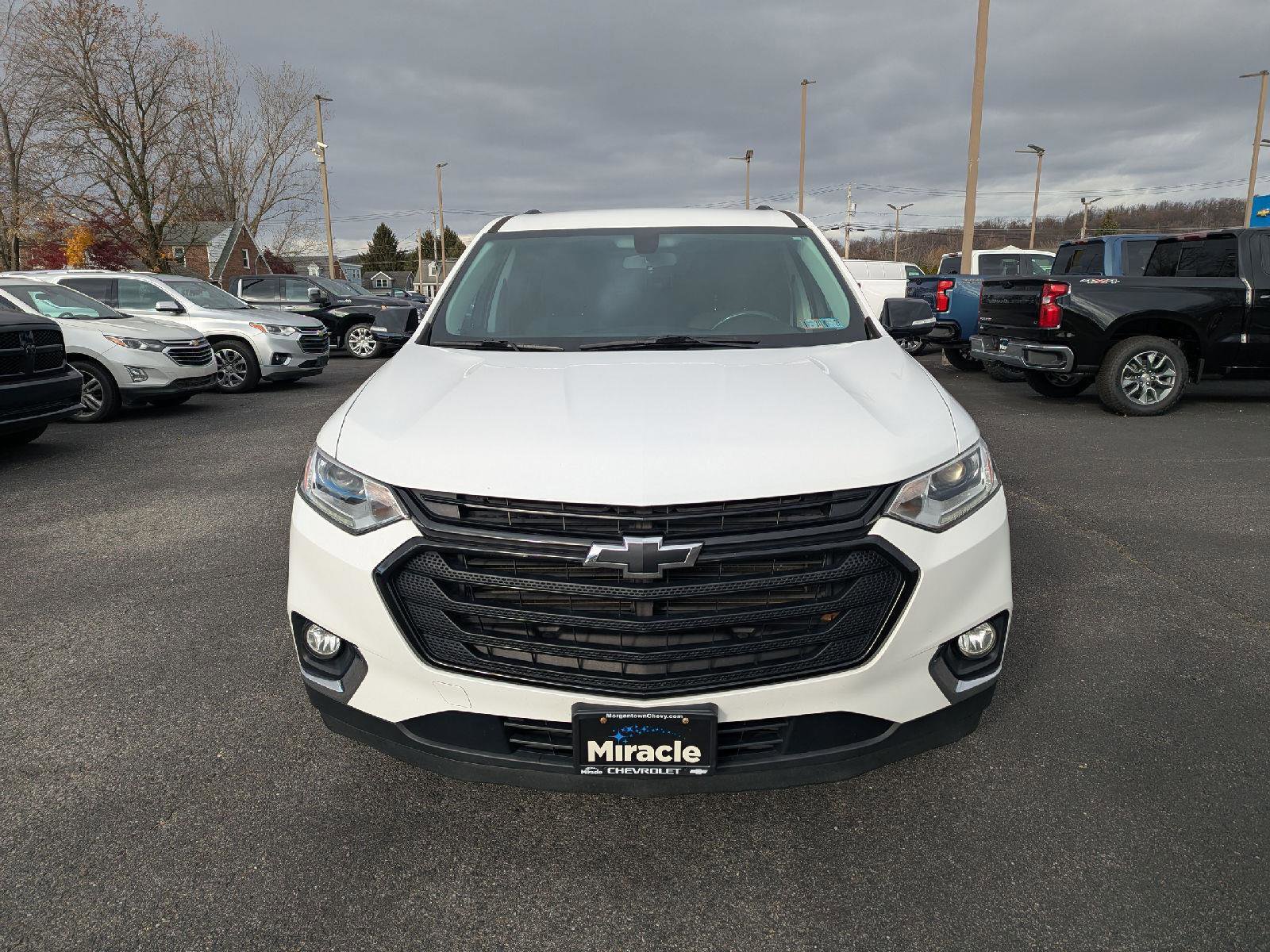 Used 2019 Chevrolet Traverse LT w/ LPO, Blackout Package image 3
