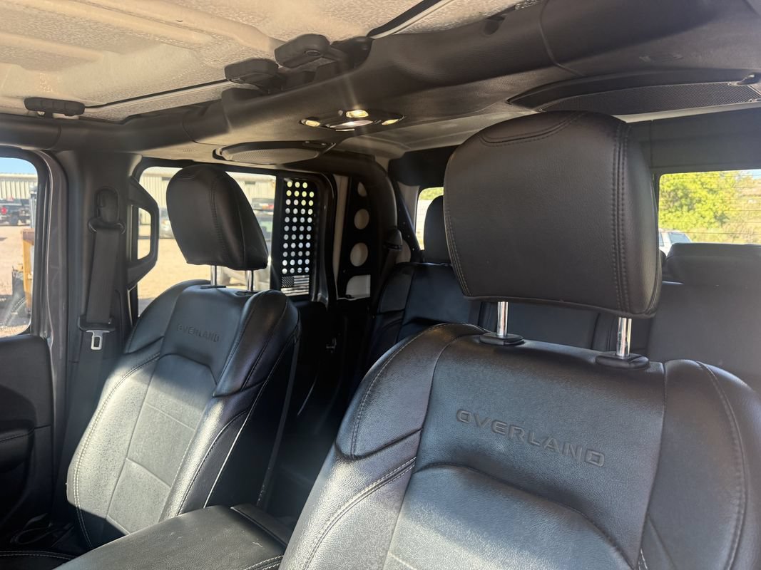 Used 2020 Jeep Gladiator Overland AWD/4WD image 17