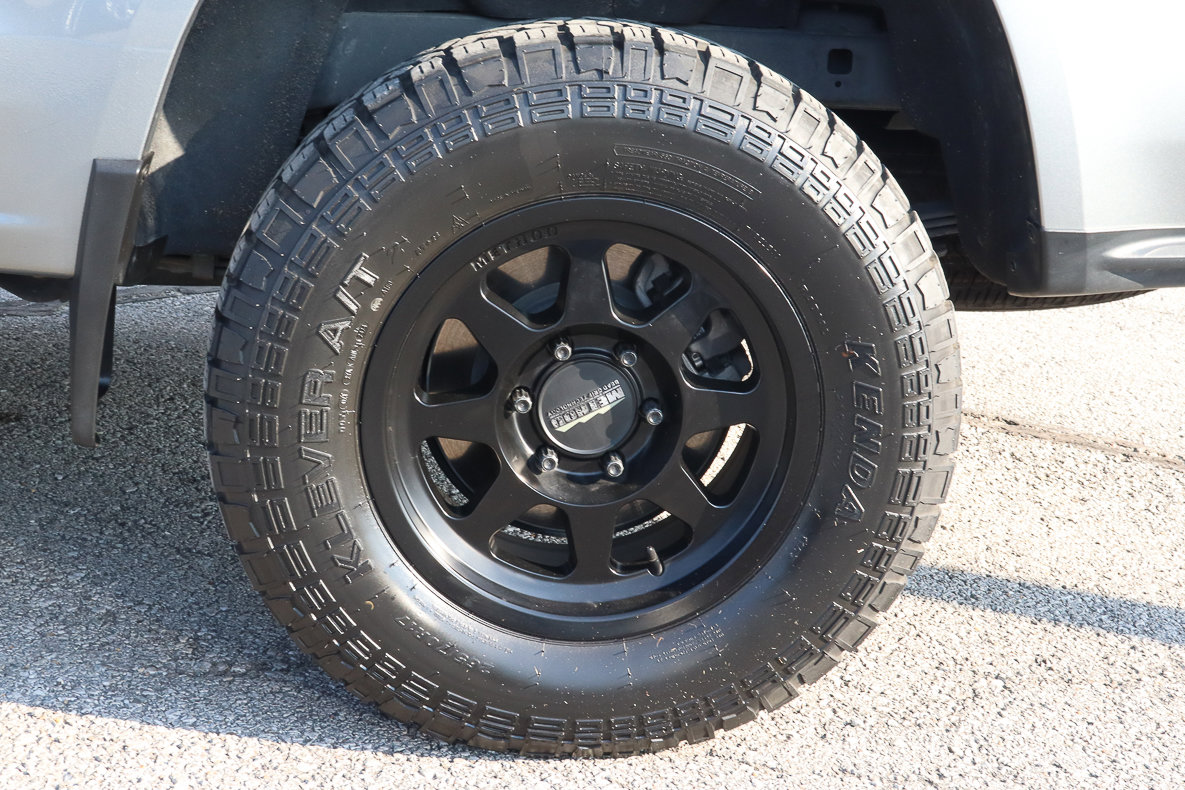 Used 2023 Chevrolet Colorado LT w/ LT Convenience Package II image 16