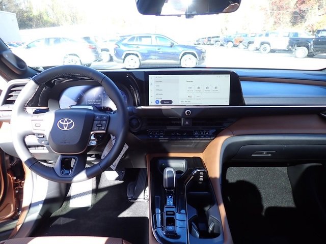 New 2025 Toyota Crown Signia image 13