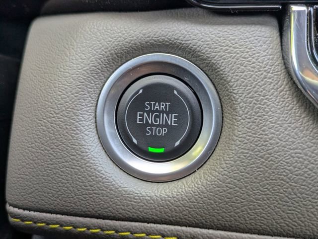 Used 2024 Chevrolet Colorado ZR2 w/ ZR2 Convenience Package III AWD/4WD image 31