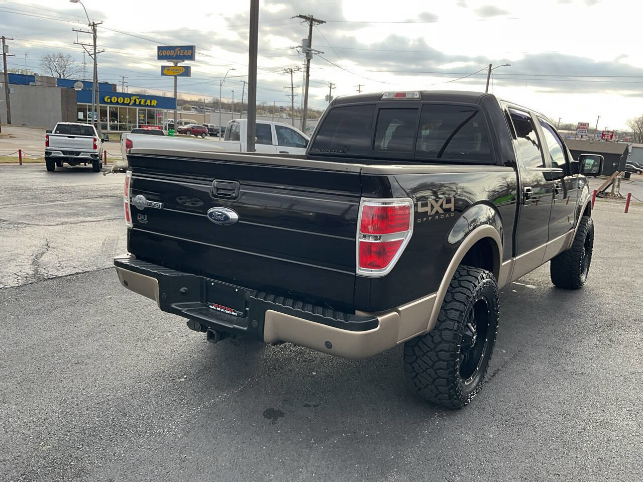 Used 2014 Ford F150 King Ranch w/ King Ranch Luxury Package image 5