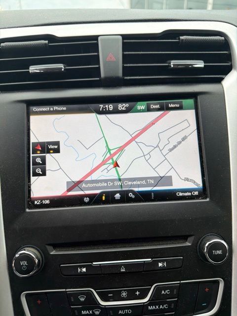 Used 2016 Ford Fusion SE FWD image 38