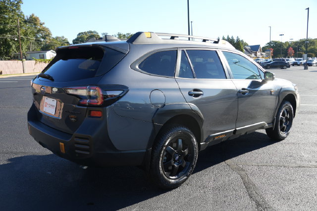 Used 2025 Subaru Outback Wilderness AWD/4WD image 8