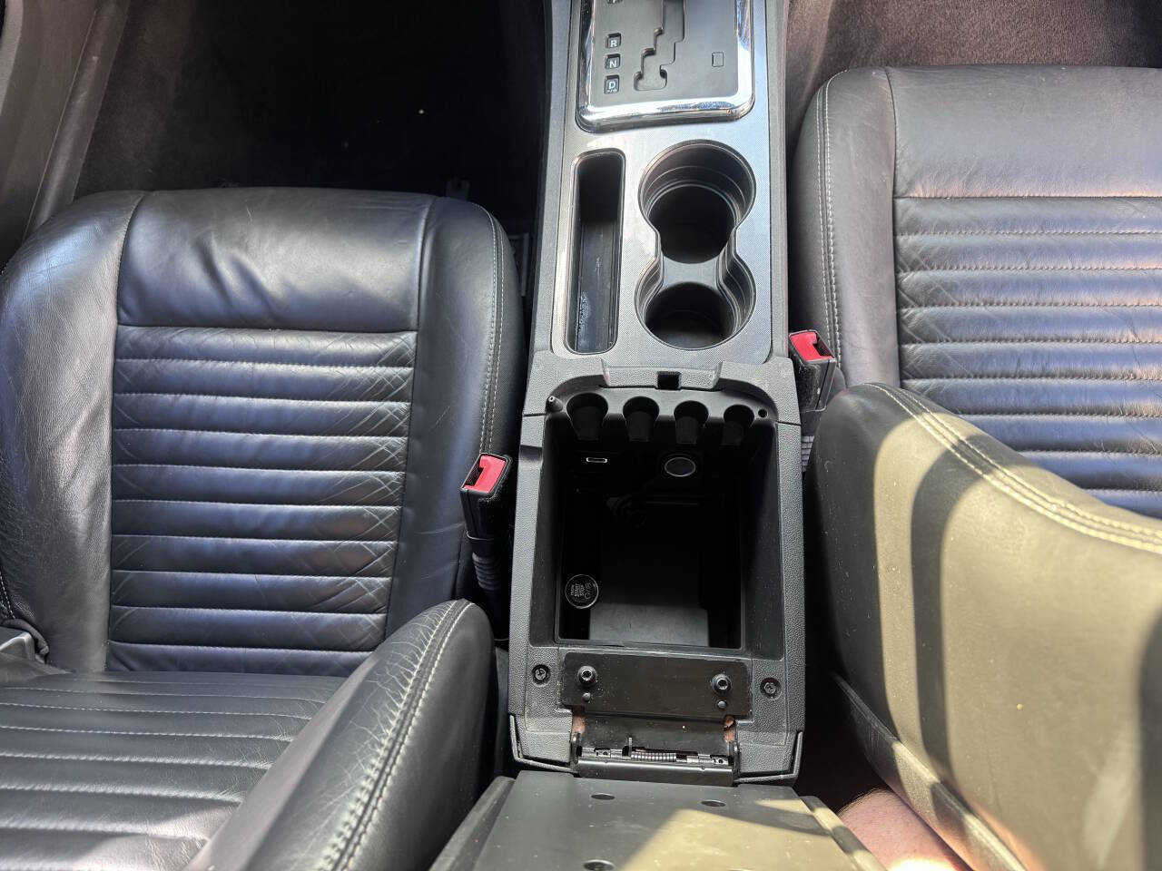 Used 2014 Dodge Challenger SXT RWD image 18