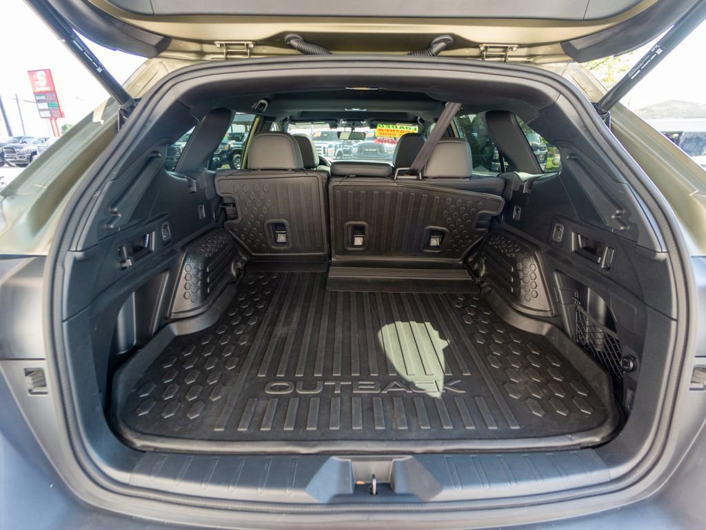 Used 2022 Subaru Outback Wilderness w/ Wilderness Package image 34