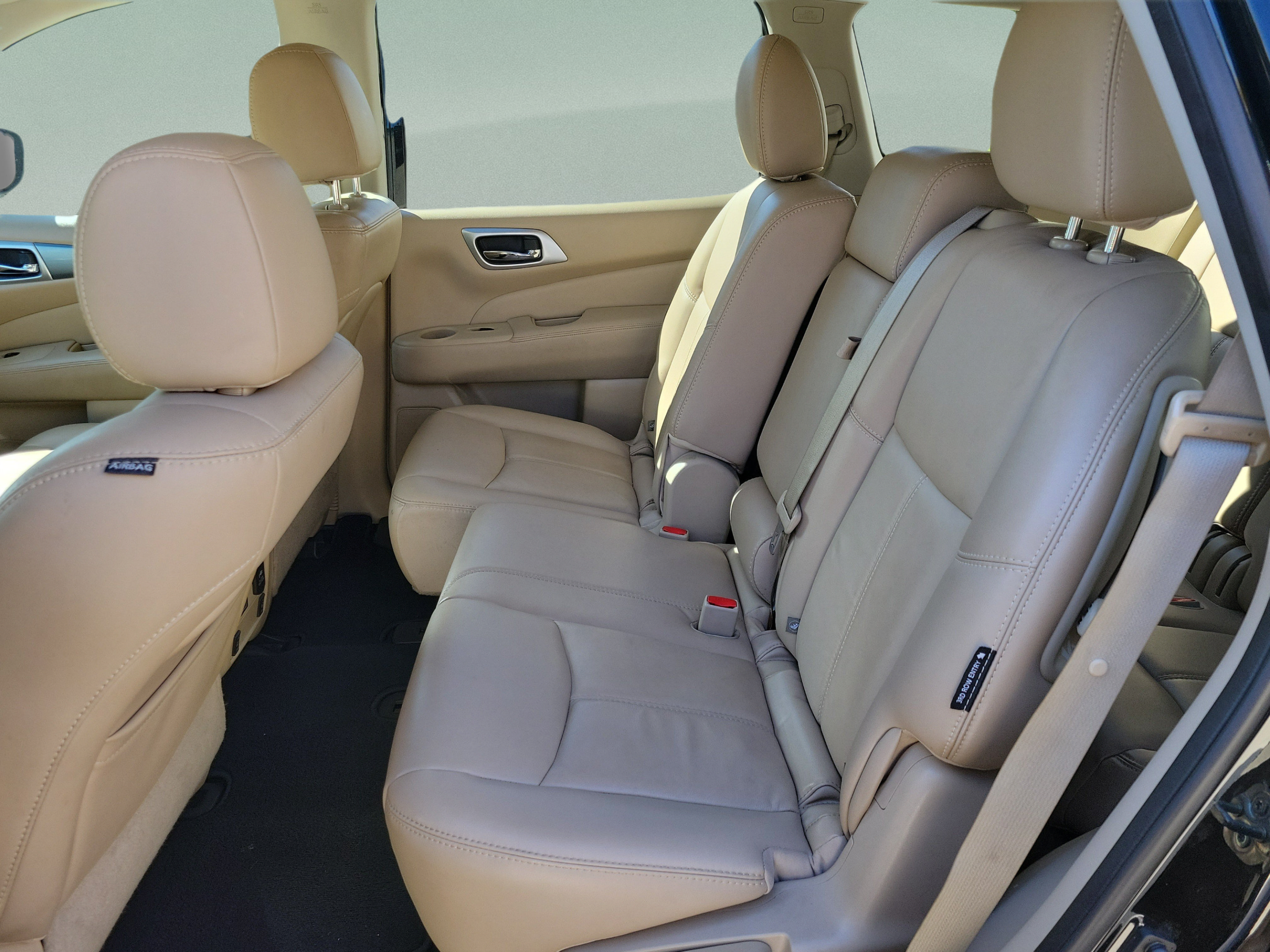Used 2018 Nissan Pathfinder SL FWD image 24