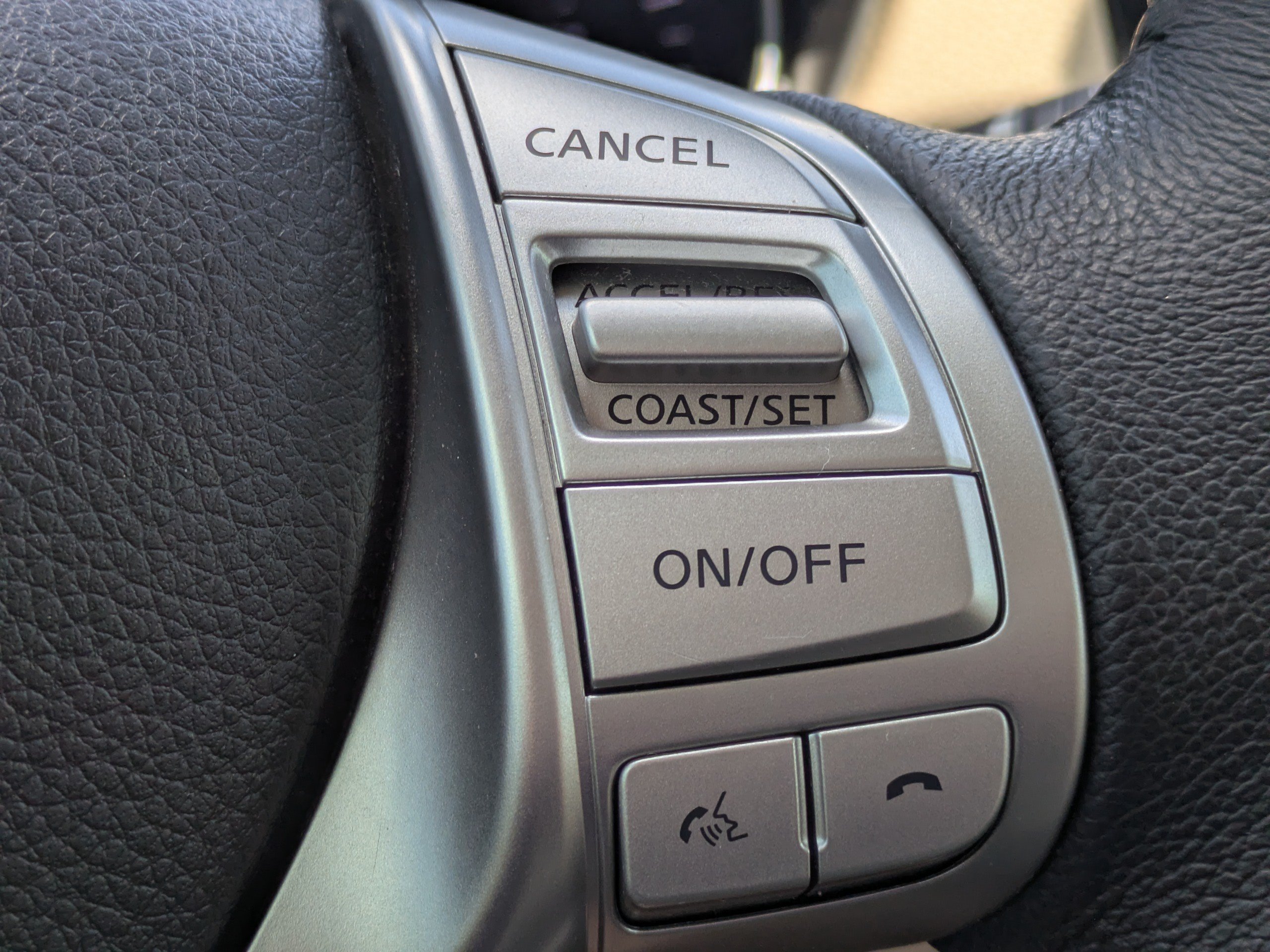 Used 2016 Nissan Rogue SL w/ SL Premium Package FWD image 27
