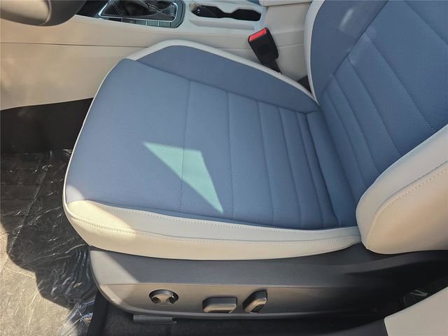 New 2026 Volkswagen Jetta SE FWD image 14