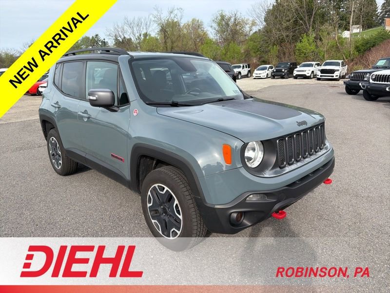 Certified 2016 Jeep Renegade Trailhawk image 4