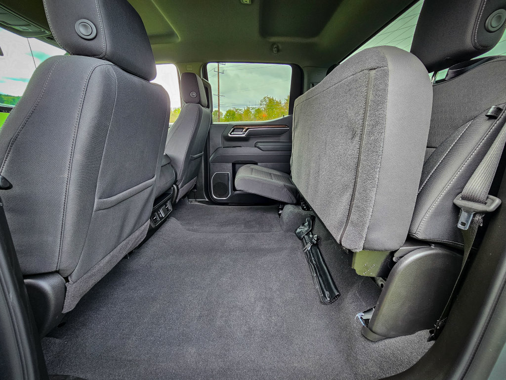 Used 2026 Chevrolet Silverado 1500 LT AWD/4WD image 34